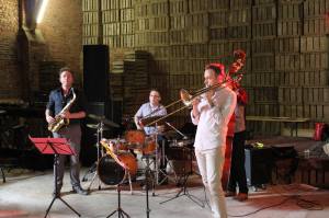 10448708_686928341383467_1308232380348256021_o